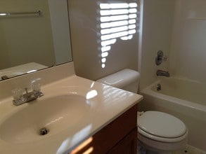 2479 Camellia Ct in Covington, KY - Building Photo - Building Photo