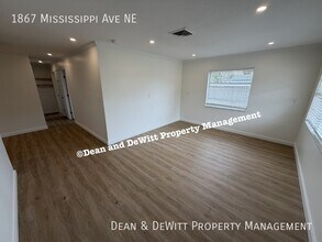 1867 Mississippi Ave NE in St. Petersburg, FL - Building Photo - Building Photo