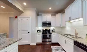 1703 Mariners Cir in St. Simons Island, GA - Building Photo - Building Photo