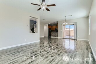 624 Ryan Peak Ln in Henderson, NV - Building Photo - Building Photo