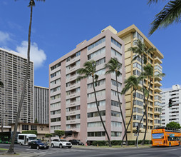 Ala Wai East in Honolulu, HI - Foto de edificio - Building Photo