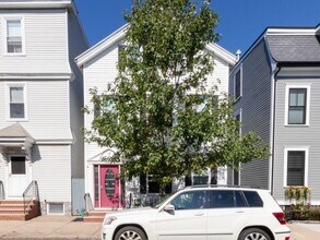 551 E 7th St in Boston, MA - Building Photo - Building Photo