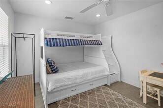474 Lake Murex Cir in Sanibel, FL - Building Photo - Building Photo