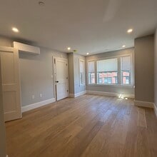 415 Market St, Unit 302 in Boston, MA - Building Photo - Building Photo