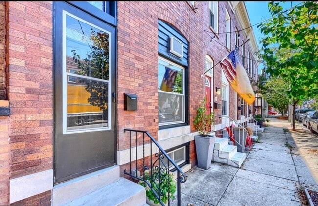 property at 627 S Eaton St