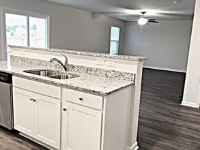 7141 Spaniel Ct in Wilmington, NC - Building Photo - Building Photo