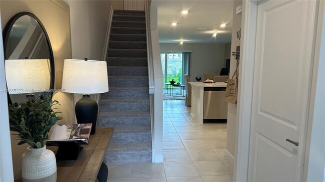 6749 Broadwater Ln in Greenacres, FL - Building Photo - Building Photo