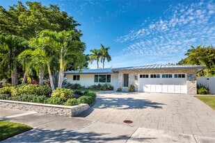 1959 SE 25th Ave in Fort Lauderdale, FL - Building Photo