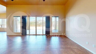 9398 E Desert Milkweed Ct in Corona De Tucson, AZ - Building Photo - Building Photo