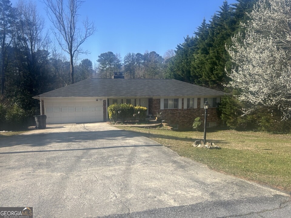 3364 Canary Lake Dr NW in Duluth, GA - Building Photo