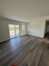 233 Big Sur Dr in Goleta, CA - Foto de edificio - Building Photo