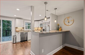 7324 Shellburne Dr in Raleigh, NC - Building Photo - Building Photo