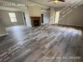 12556 Palmetto St in Jacksonville, FL - Foto de edificio - Building Photo