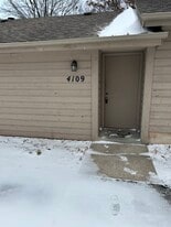 4109 Applewood Ln, Unit 4109 in Loves Park, IL - Building Photo