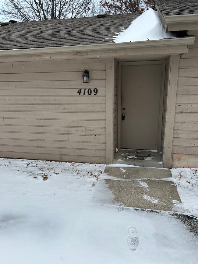 4109 Applewood Ln, Unit 4109