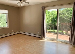 2740 Pleasant in Minneapolis, MN - Building Photo - Building Photo