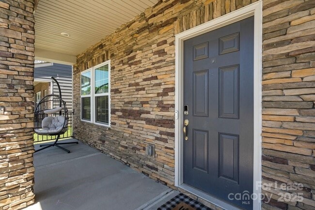 613 Cedar Knoll Cir in Pineville, NC - Building Photo - Building Photo