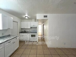 626 31st St S in St. Petersburg, FL - Building Photo - Building Photo