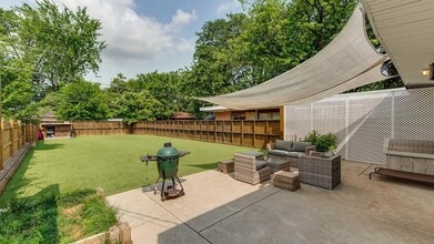 8934 Ewing Ave in Evanston, IL - Building Photo - Building Photo