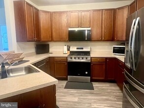 435 Timberlake Dr in Trenton, NJ - Building Photo - Building Photo