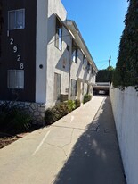12928 Moorpark St in Los Angeles, CA - Building Photo