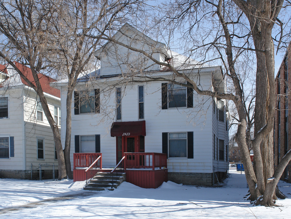 2423 Blaisdell Ave in Minneapolis, MN - Building Photo