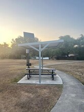 2303 N Louis St in Victoria, TX - Building Photo - Building Photo