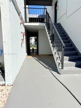 7140 NW 179th St in Hialeah, FL - Building Photo - Building Photo