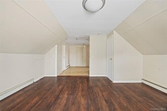 96 Warwick Rd in Island Park, NY - Building Photo - Building Photo