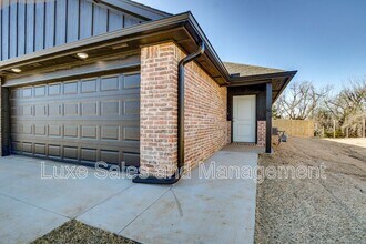 11607 Mackenzie Wy in Yukon, OK - Building Photo - Building Photo