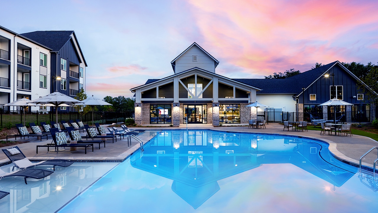 Elan Brookwood in Austell, GA - Foto de edificio