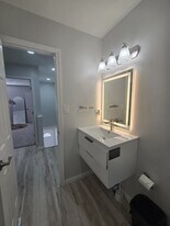 9527 18th Bay St in Norfolk, VA - Building Photo