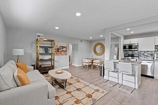 2312 Spanish Trail in Delray Beach, FL - Building Photo