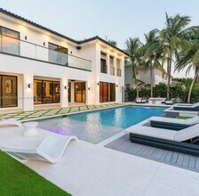 131 Royal Palm Dr in Fort Lauderdale, FL - Foto de edificio - Building Photo