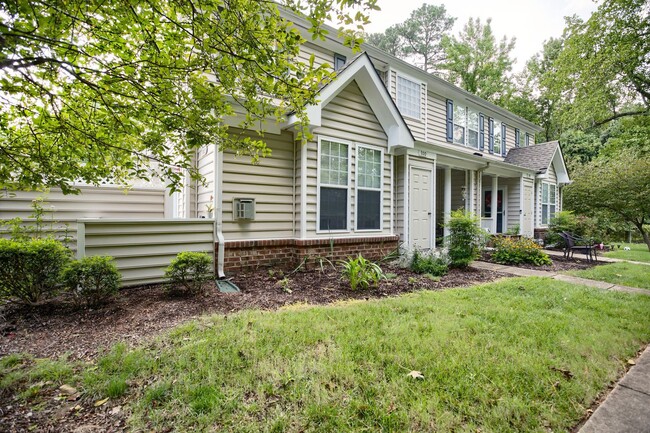 property at 100 Grant Ct