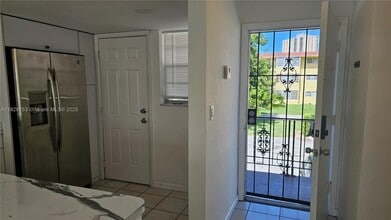 20200 NE 29th Ct in Miami, FL - Building Photo - Building Photo