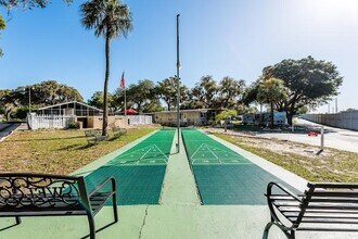 7250 FL-44 in Wildwood, FL - Building Photo - Building Photo