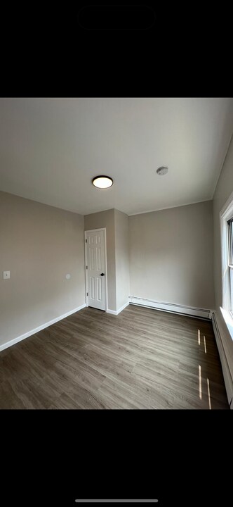 93 Park Ave in Paterson, NJ - Building Photo