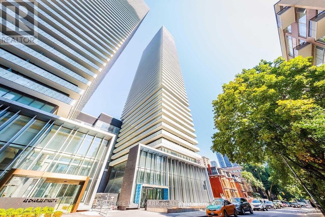 50-3950 Charles St E in Toronto, ON - Building Photo