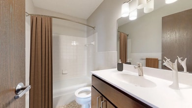 2825 Fremont Ave S in Minneapolis, MN - Building Photo - Building Photo