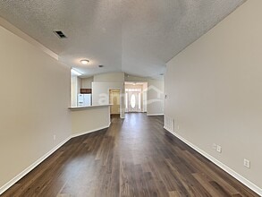 6253 Ironside Dr N in Jacksonville, FL - Building Photo - Building Photo
