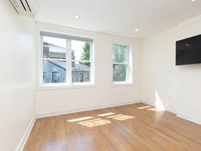 57 Broadway in Chelsea, MA - Building Photo - Building Photo