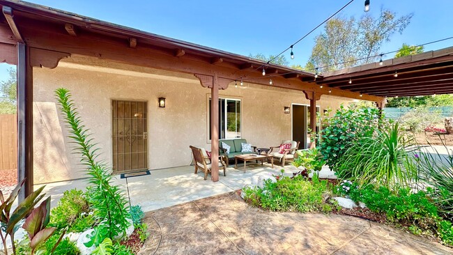 3913 Palomar Dr in Fallbrook, CA - Building Photo - Building Photo
