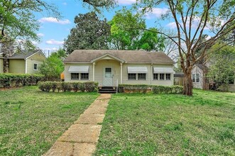 506 Bullock St in Denison, TX - Building Photo - Building Photo