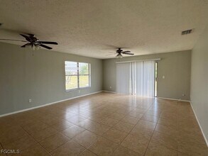 1206 Diplomat Pkwy E in Cape Coral, FL - Building Photo - Building Photo