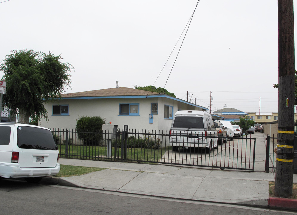 14922-14924 Chadron Ave in Gardena, CA - Building Photo