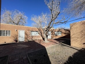 408 Pennsylvania St SE in Albuquerque, NM - Building Photo - Building Photo