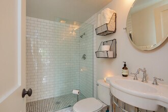 3 Wayne St-Unit -3 in Jersey City, NJ - Foto de edificio - Building Photo