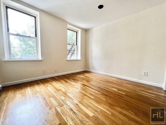 WEST BROADWAY in New York, NY - Building Photo - Building Photo