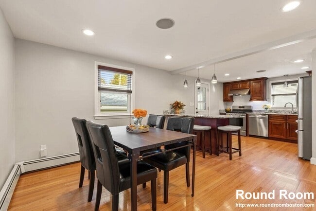 41 Eldred St in Lexington, MA - Foto de edificio - Building Photo